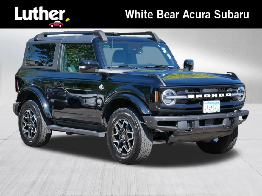 2022 Ford Bronco Outer Banks photo 1