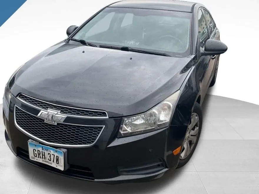 2014 Chevrolet Cruze LS photo 1