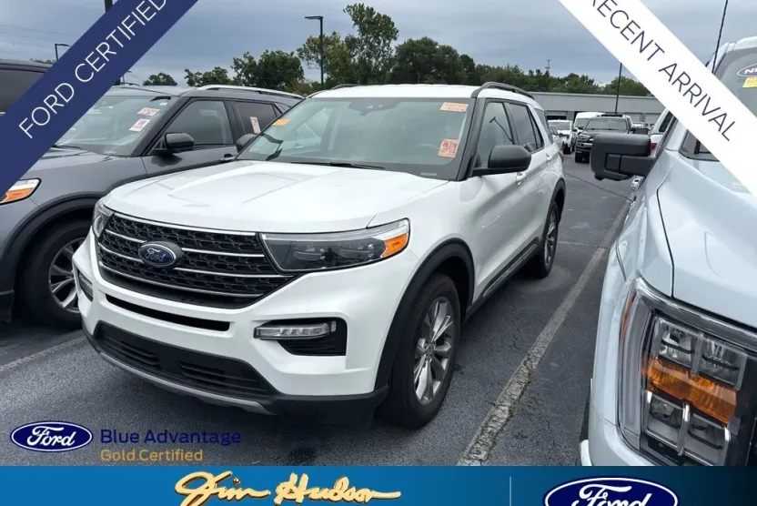 2022 Ford Explorer XLT photo 1