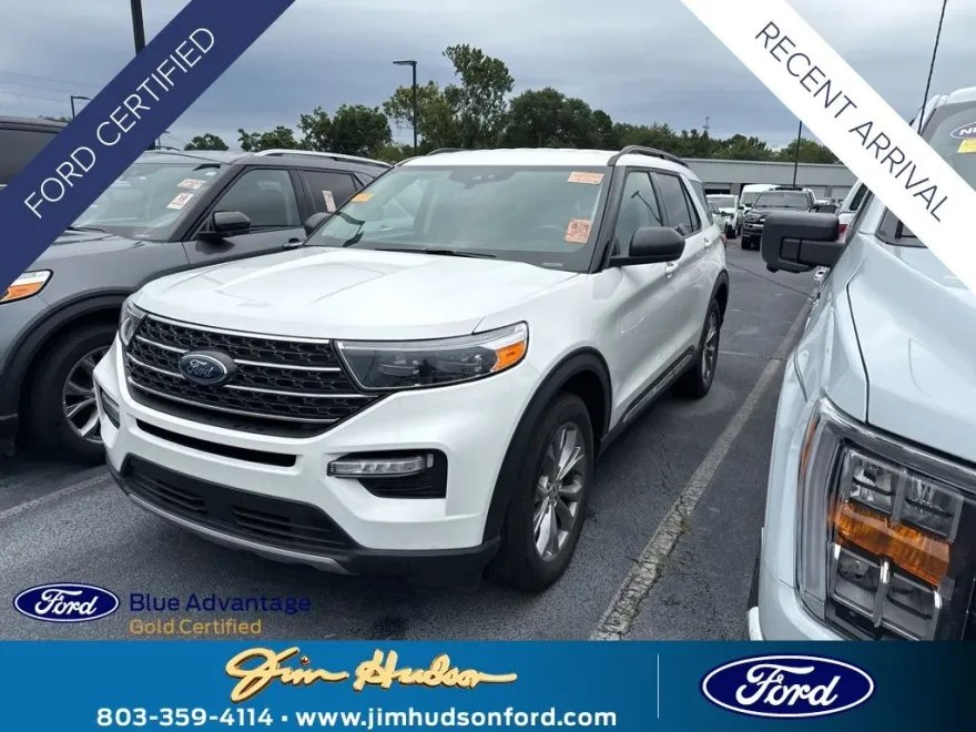 2022 Ford Explorer XLT photo 1