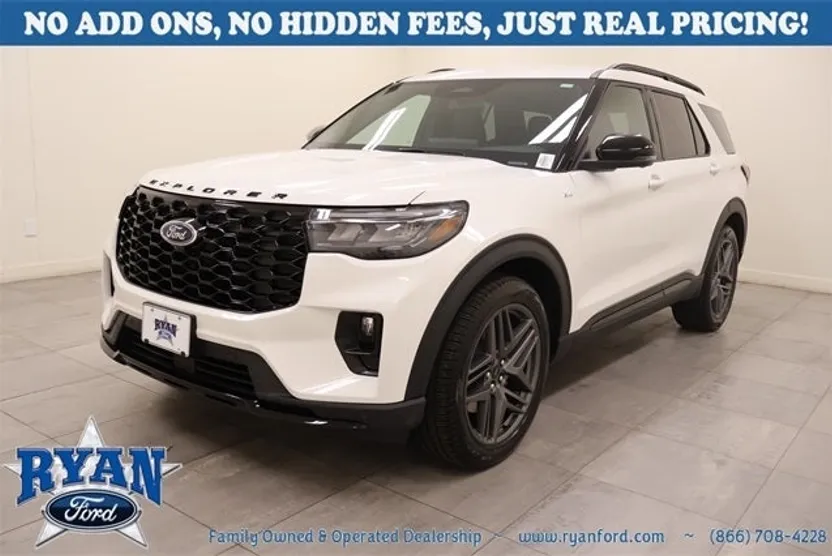 2025 Ford Explorer ST-Line photo 1