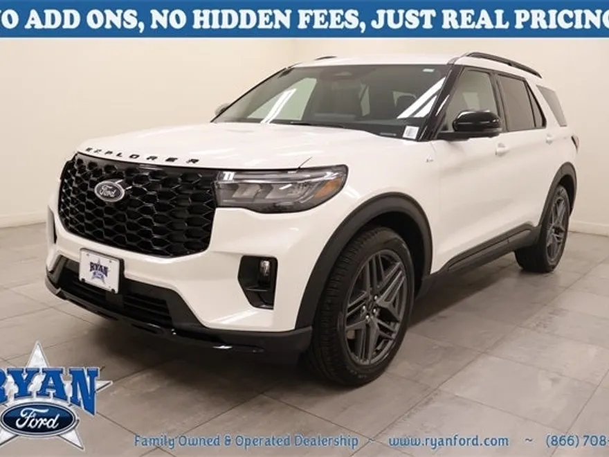 2025 Ford Explorer ST-Line photo 1