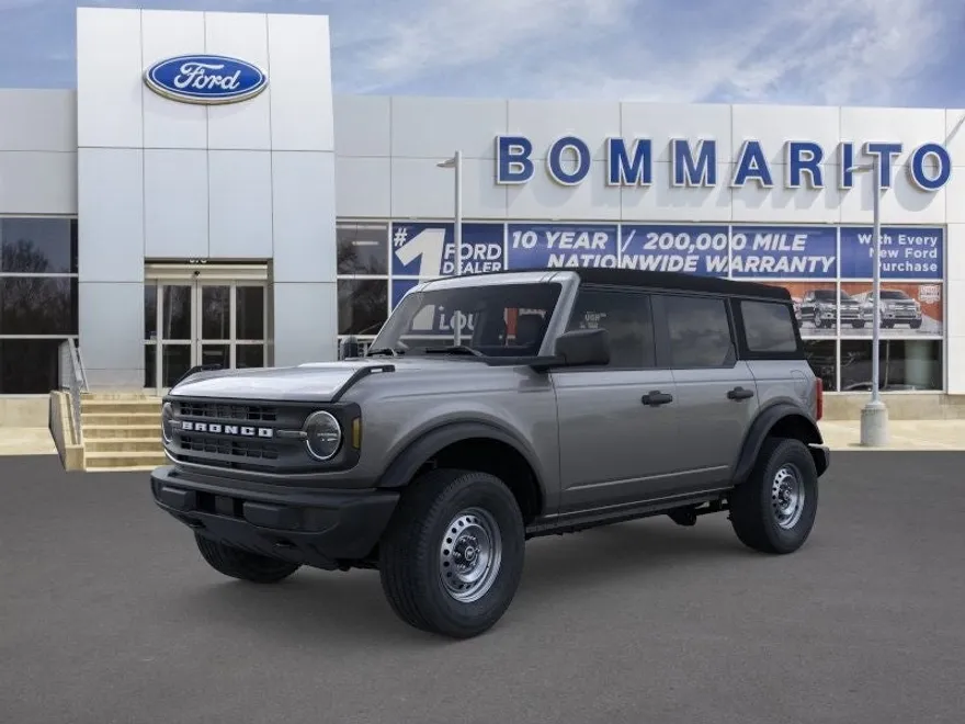 2025 Ford Bronco Base photo 1