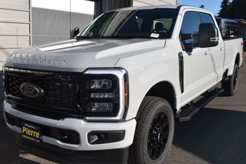 2025 Ford F-350 XLT photo 1