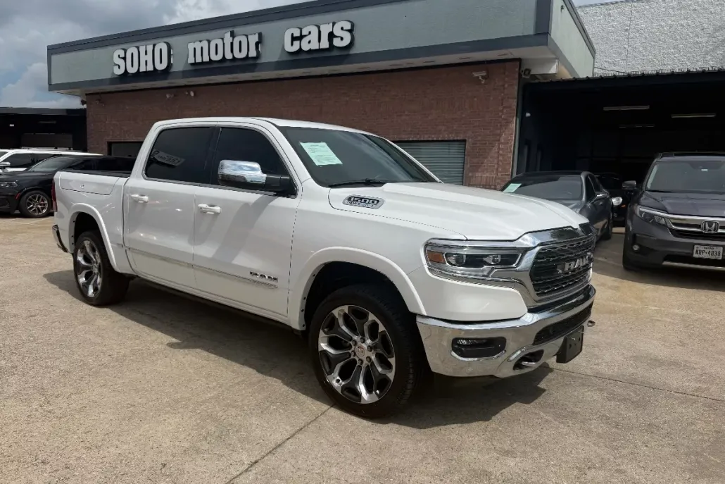 2024 Ram 1500 Limited photo 1