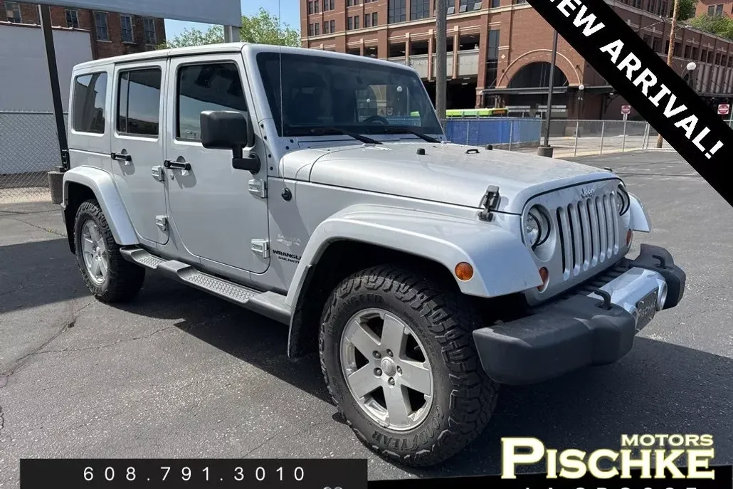 2011 Jeep Wrangler Unlimited Sahara photo 1