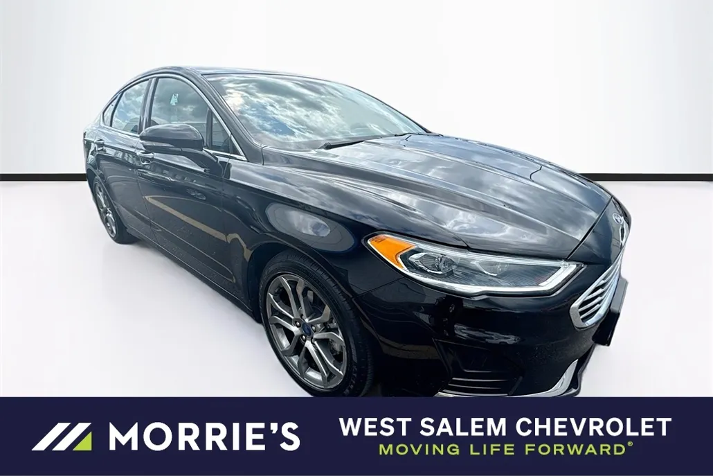 2019 Ford Fusion SEL photo 1