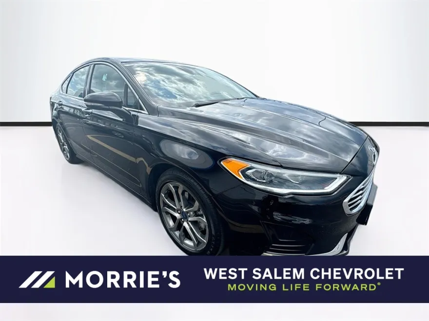 2019 Ford Fusion SEL photo 1