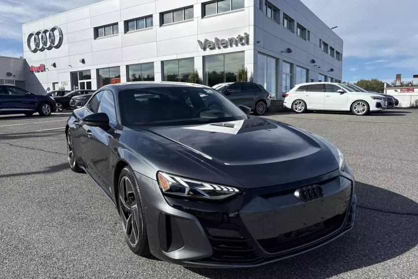 2023 Audi RS e-tron GT Base photo 1