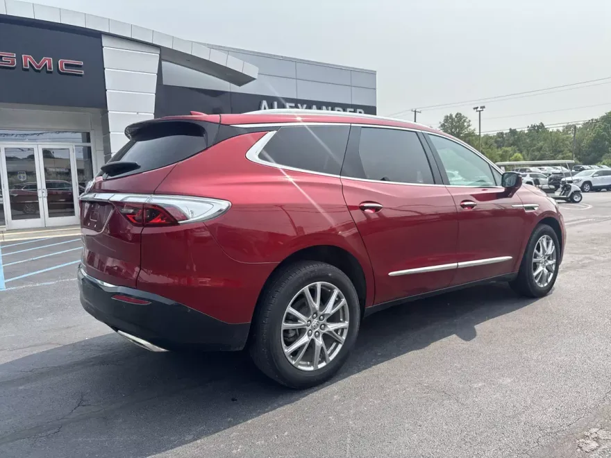 2023 Buick Enclave Premium photo 1