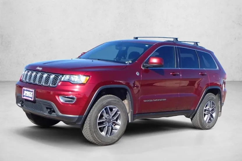 2020 Jeep Grand Cherokee Laredo photo 1
