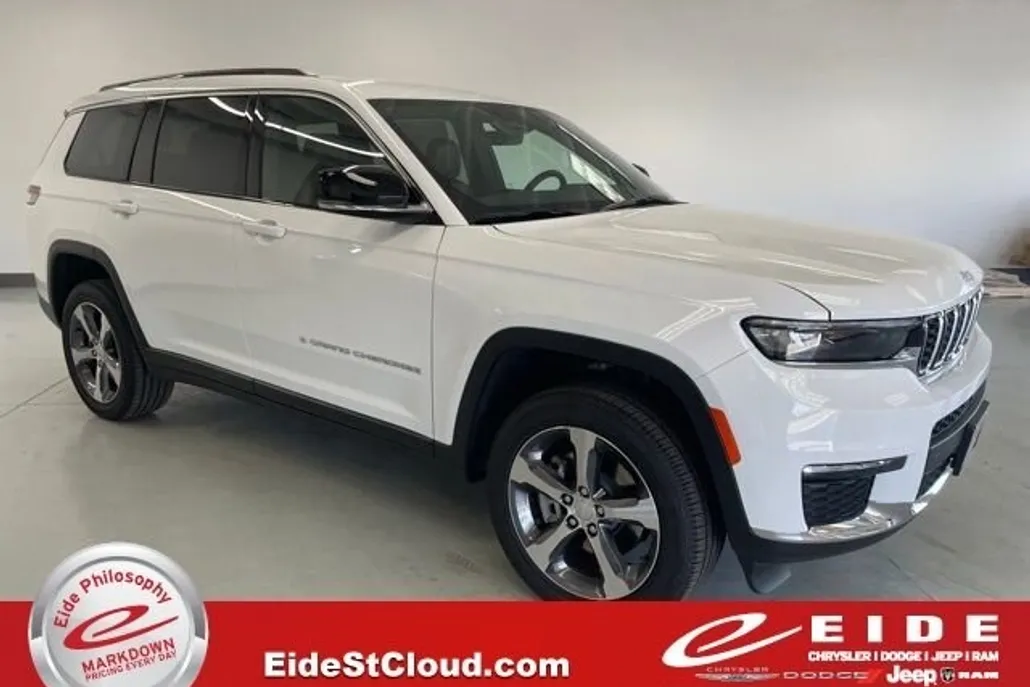 2025 Jeep Grand Cherokee Limited photo 1