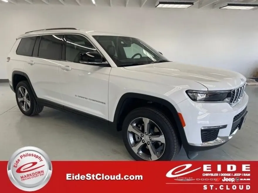 2025 Jeep Grand Cherokee Limited photo 1