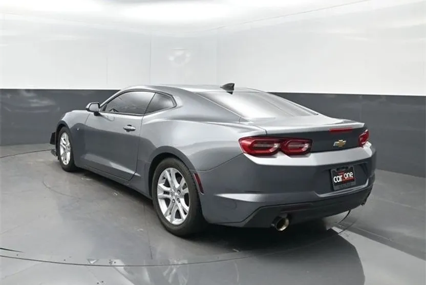 2021 Chevrolet Camaro 1LS photo 1