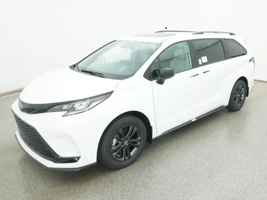 2025 Toyota Sienna XSE photo 1