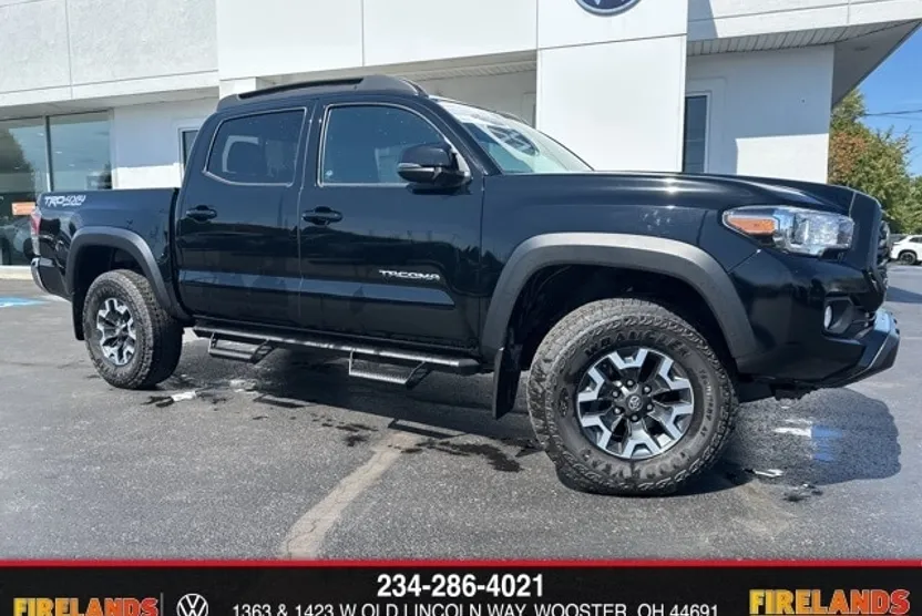 2023 Toyota Tacoma TRD Off-Road Double Cab photo 1