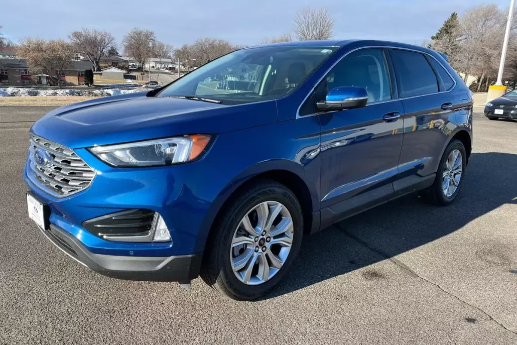 2024 Ford Edge Titanium photo 1