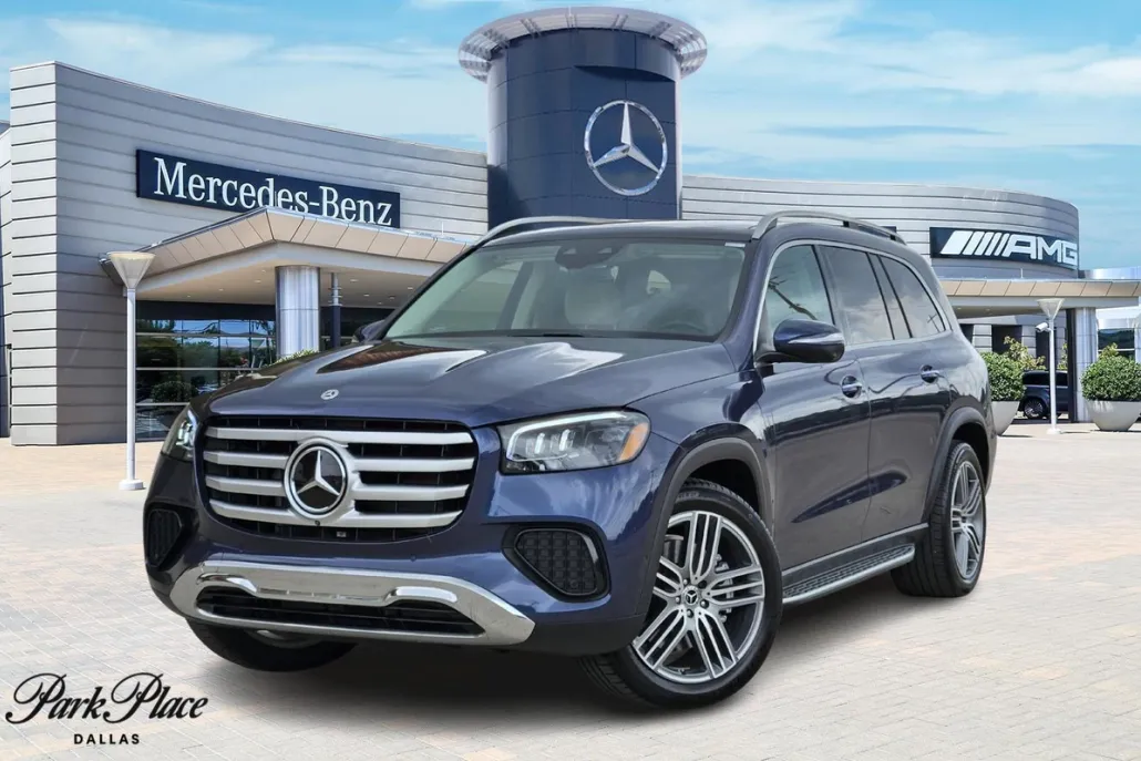 2025 Mercedes Benz GLS 450 4MATIC photo 1