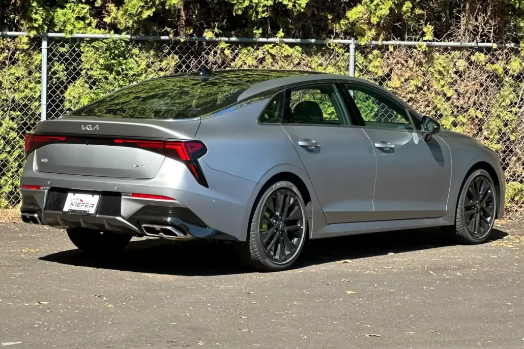 2026 Kia K5 GT photo 1