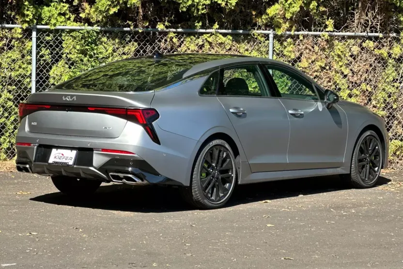 2026 Kia K5 GT photo 1