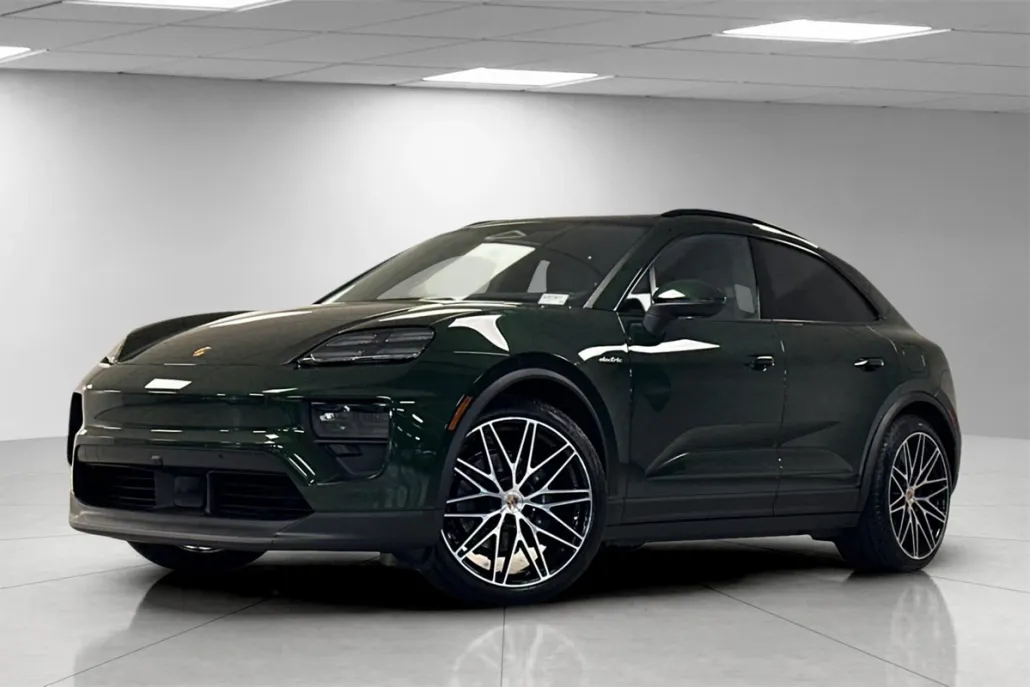 2025 Porsche Macan Electric photo 1