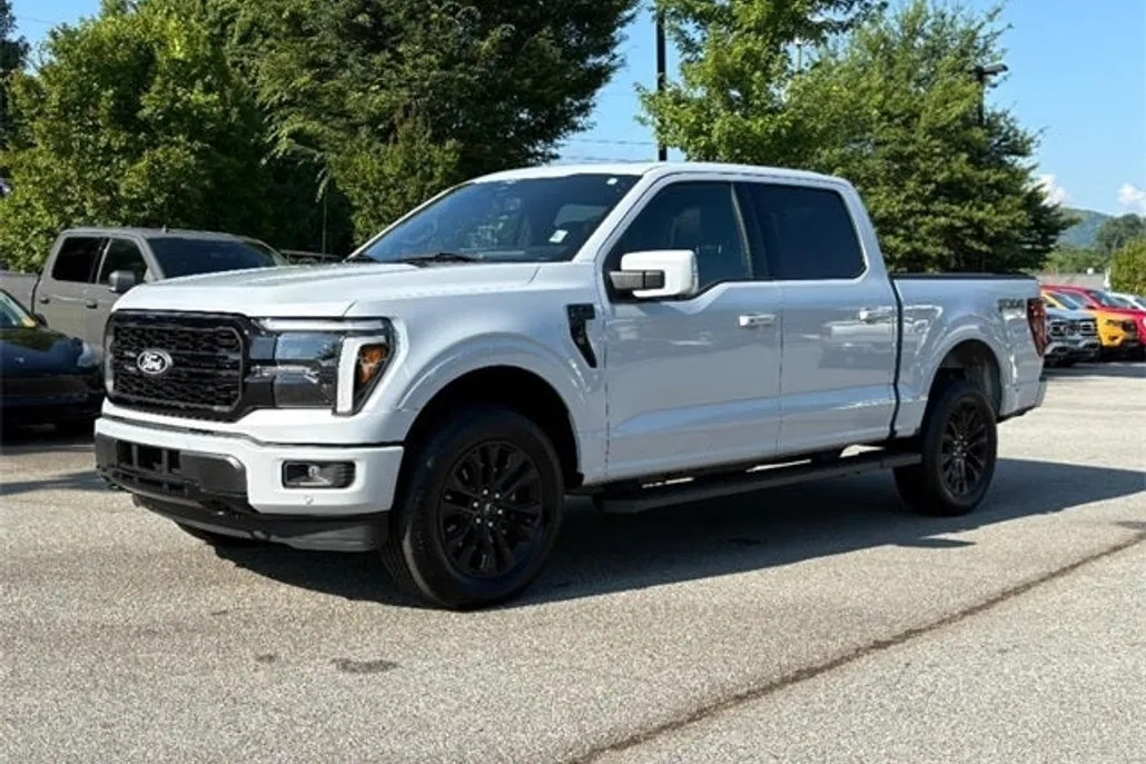 2025 Ford F-150 Lariat photo 1
