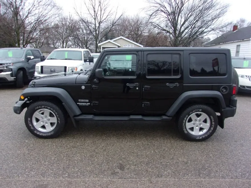 2011 Jeep Wrangler Unlimited Sport photo 1