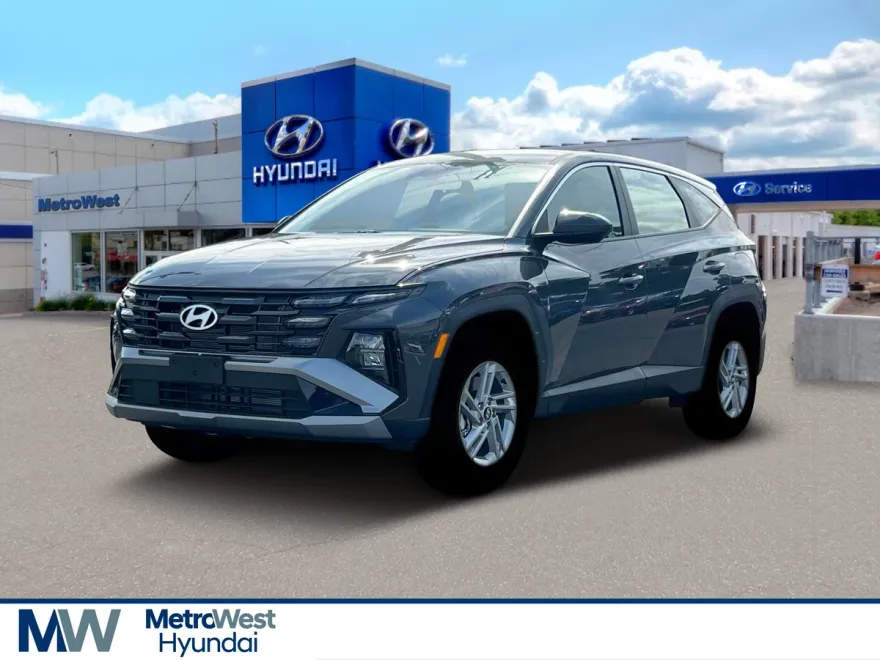 2025 Hyundai Tucson SE photo 1