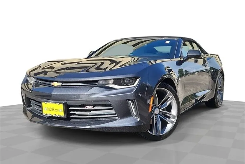 2018 Chevrolet Camaro 1LS 1LT photo 1