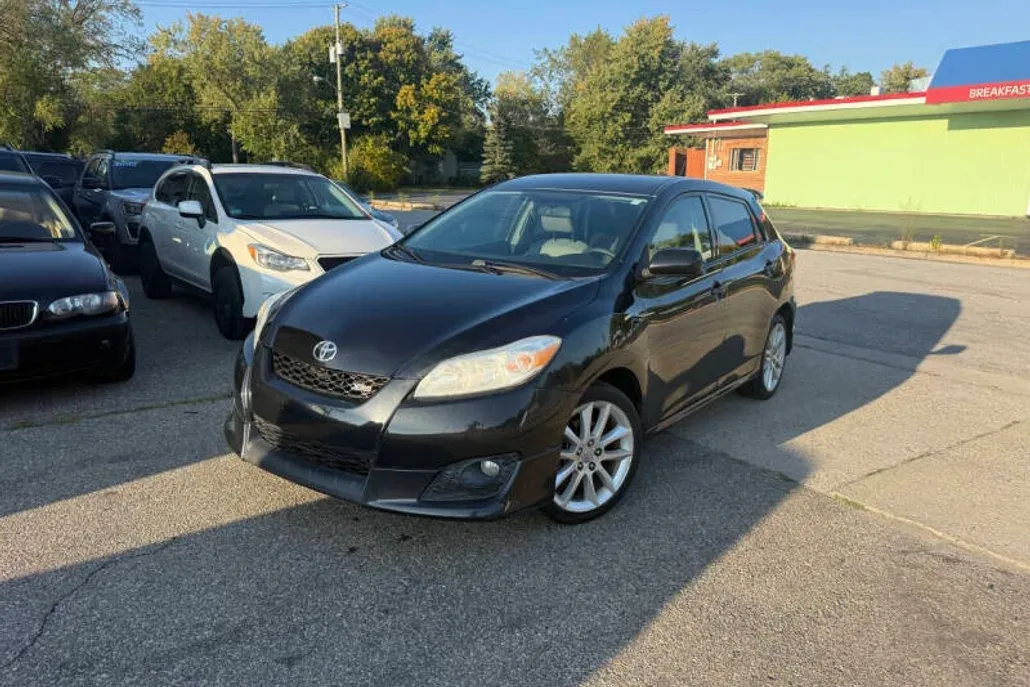 2009 Toyota Corolla Matrix L 4WD photo 1