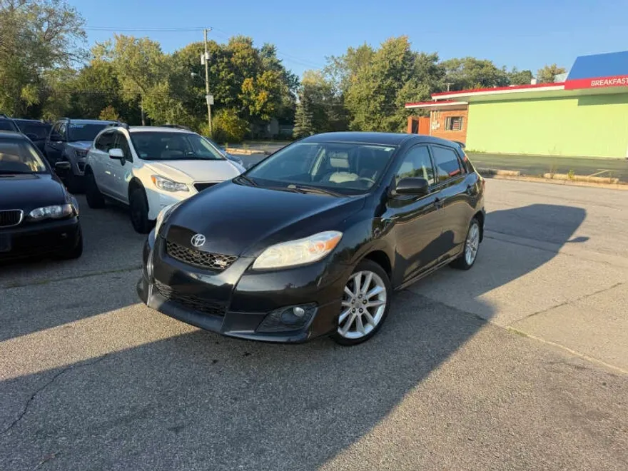 2009 Toyota Corolla Matrix L 4WD photo 1