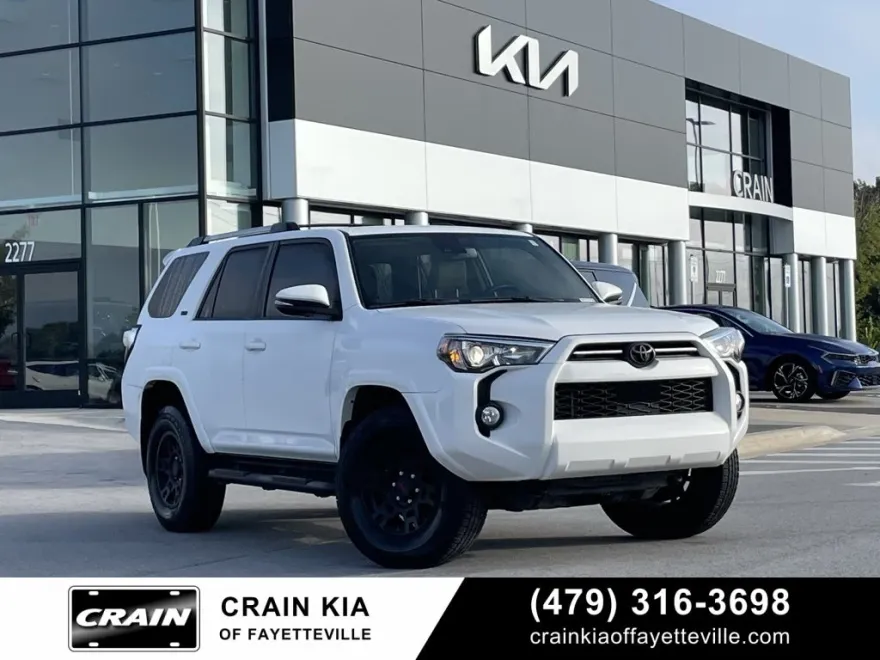 2020 Toyota 4Runner SR5 Premium photo 1