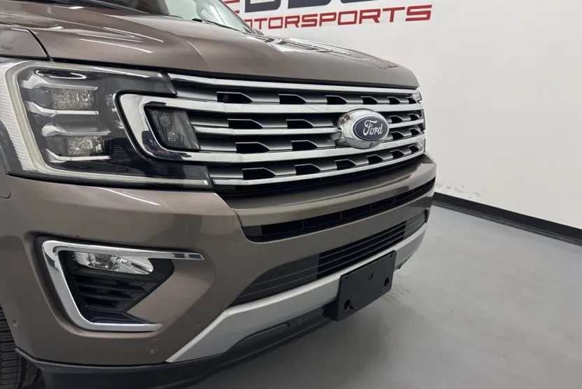 2018 Ford Expedition MAX Limited photo 1
