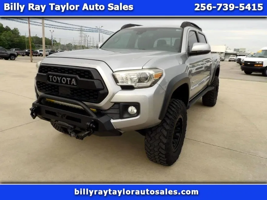 2018 Toyota Tacoma TRD photo 1