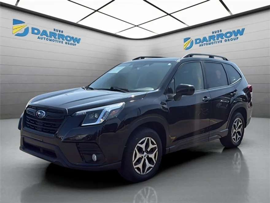 2023 Subaru Forester Premium photo 1