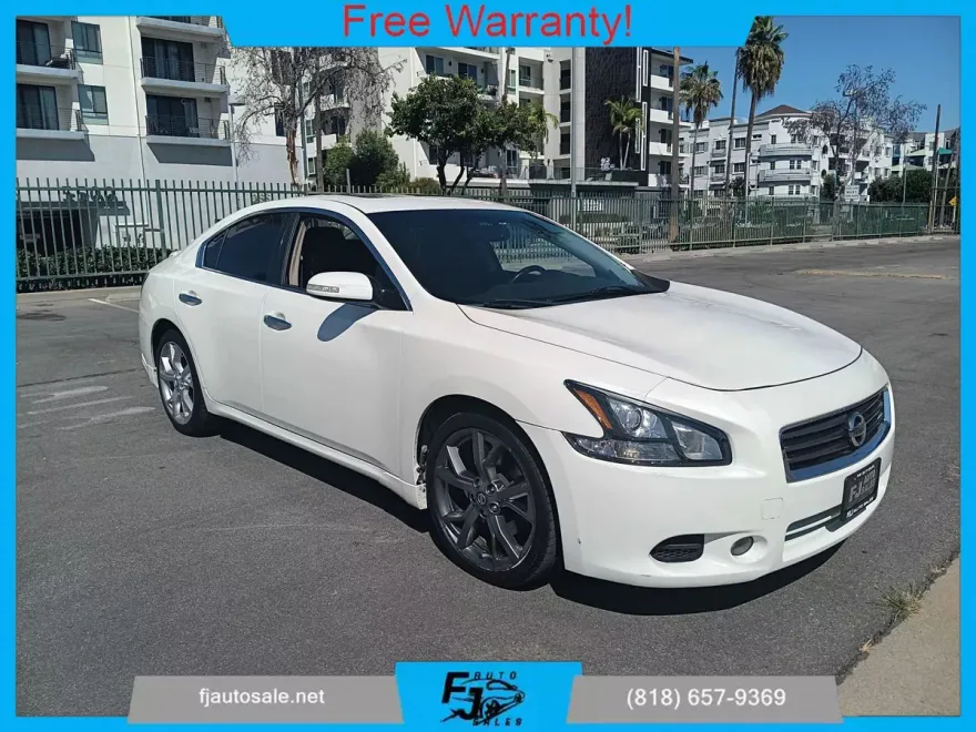 2014 Nissan Maxima SV photo 1