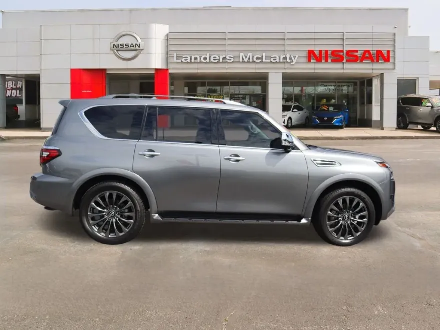 2024 Nissan Armada Platinum photo 1