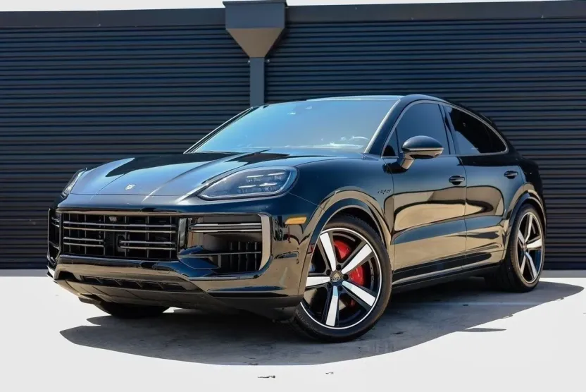 2025 Porsche Cayenne E-Hybrid Coupe Turbo photo 1