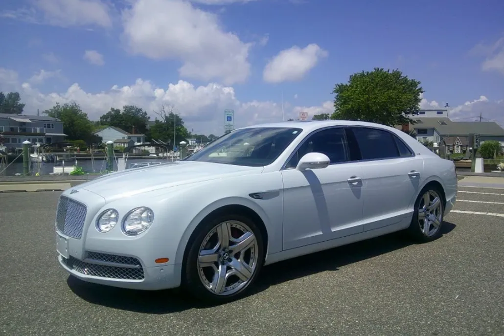 2014 Bentley Flying Spur photo 1