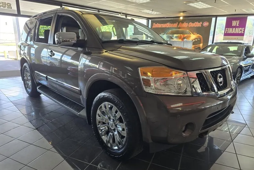 2015 Nissan Armada Platinum photo 1