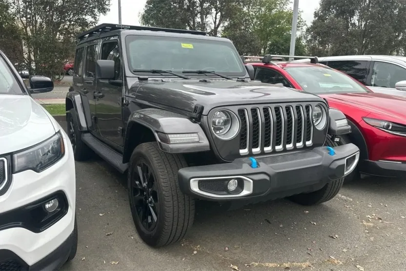 2022 Jeep Wrangler 4xe Unlimited Sahara photo 1
