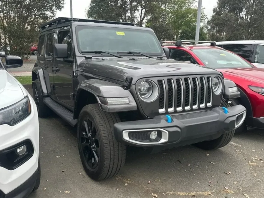 2022 Jeep Wrangler 4xe Unlimited Sahara photo 1