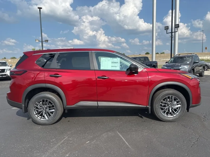 2026 Nissan Rogue S photo 1