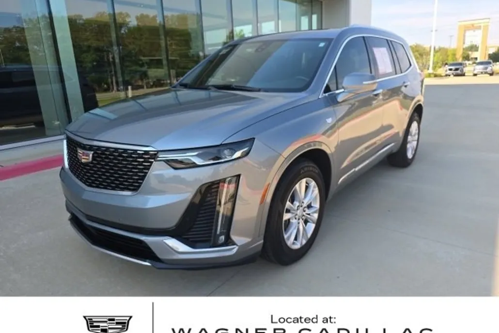 2023 Cadillac XT6 Luxury photo 1