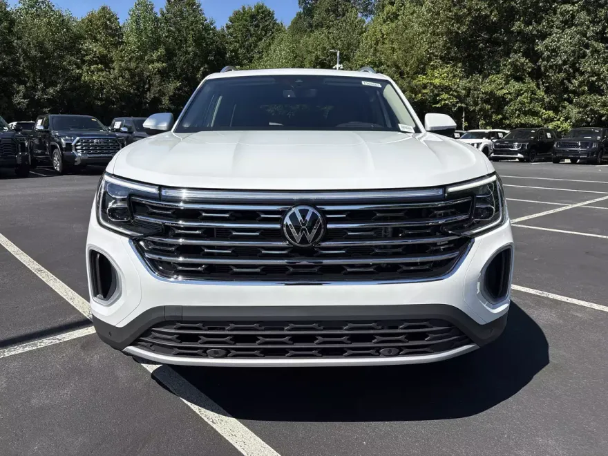 2026 Volkswagen Atlas SEL photo 1