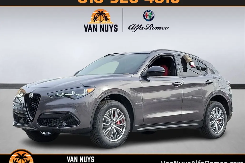 2024 Alfa Romeo Stelvio Sprint photo 1