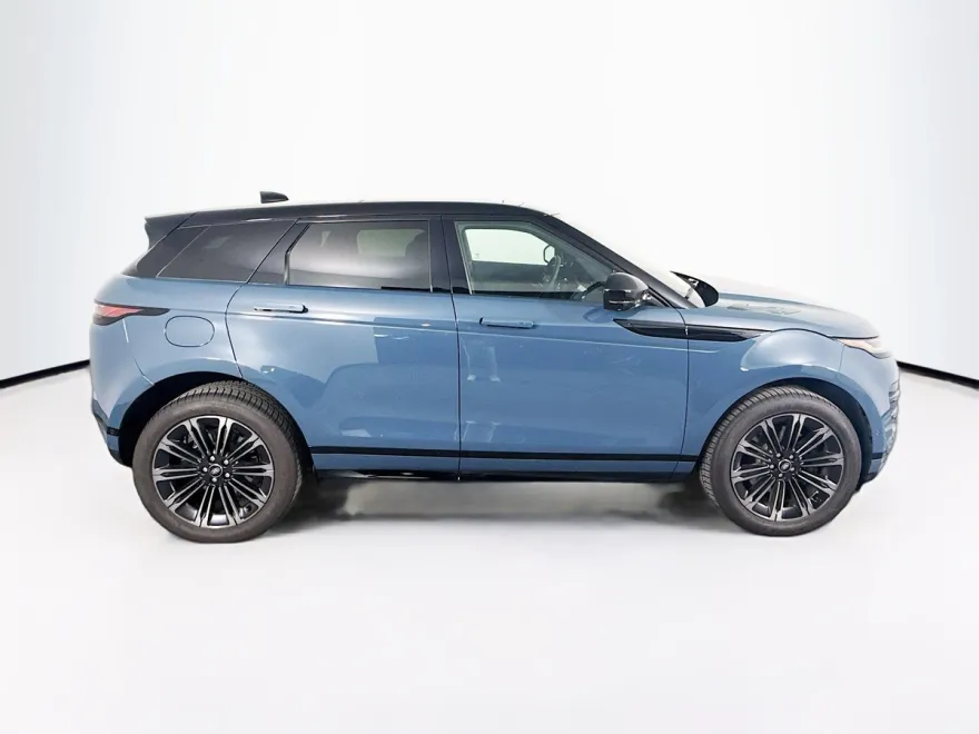 2026 Land Rover Range Rover Evoque Dynamic SE photo 1