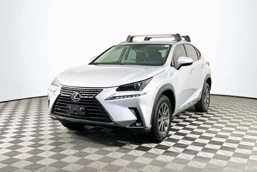 2018 Lexus NX 300 Luxury photo 1