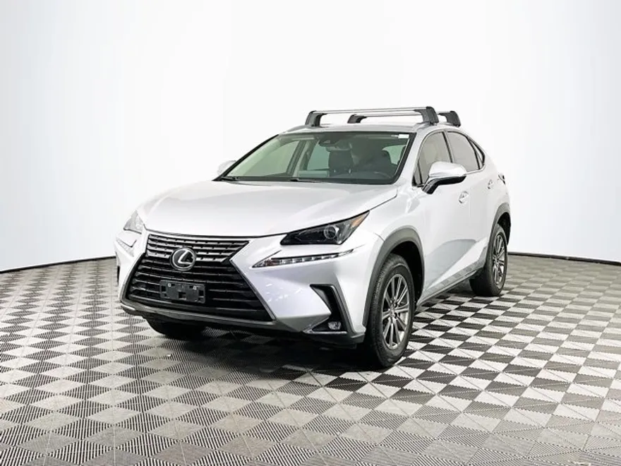 2018 Lexus NX 300 Luxury photo 1