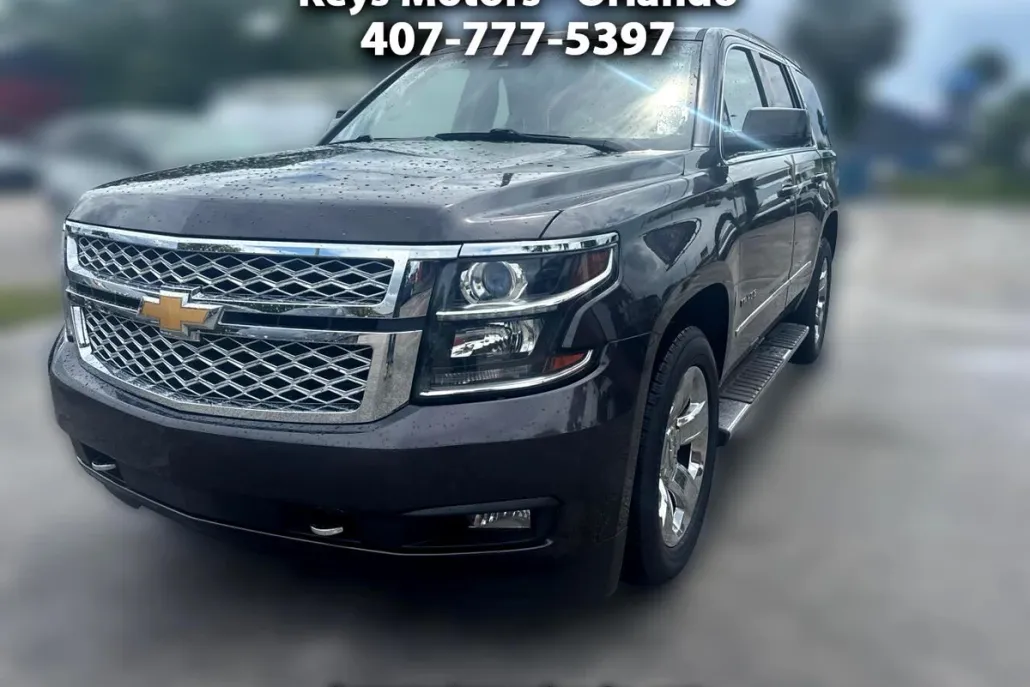 2017 Chevrolet Tahoe LT photo 1